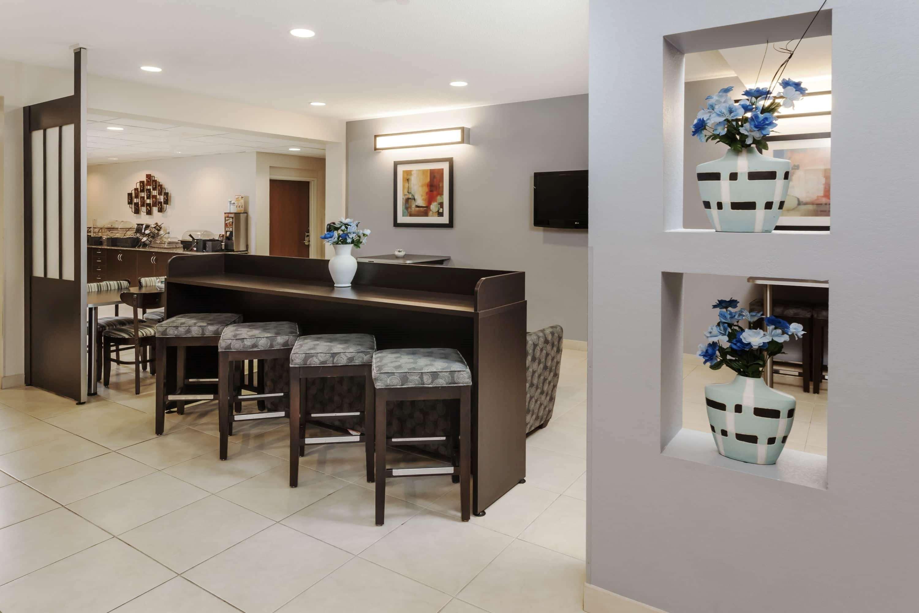 Microtel And Hotel 3*